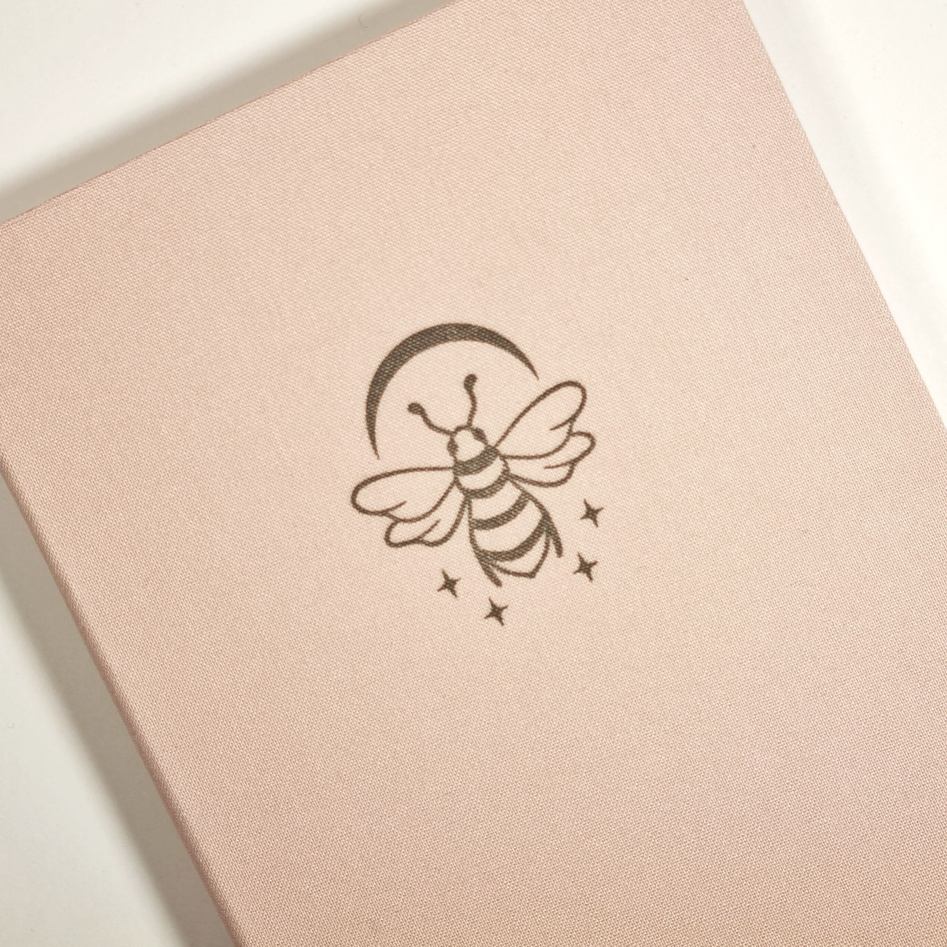 Libreta A5 Punteada de 120 gramos - SweetBook Bee